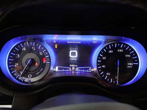 Used 2019 Chrysler 300 S image 37