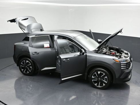 New 2026 Nissan Kicks SV w/ SV Premium Package AWD/4WD image 29