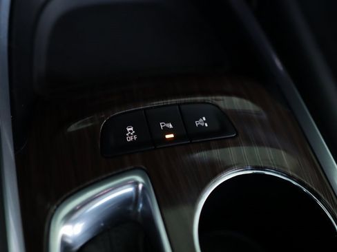 Used 2021 Chevrolet Malibu Premier image 17