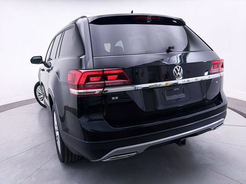 Used 2019 Volkswagen Atlas SE w/ Towing Package FWD image 4