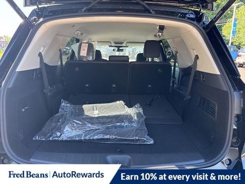 New 2026 Nissan Pathfinder SL AWD/4WD image 15