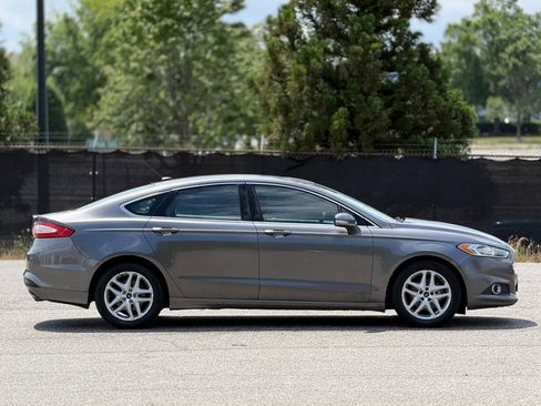 Used 2013 Ford Fusion SE FWD image 7
