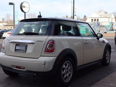 Used 2013 MINI Cooper Hardtop image 6