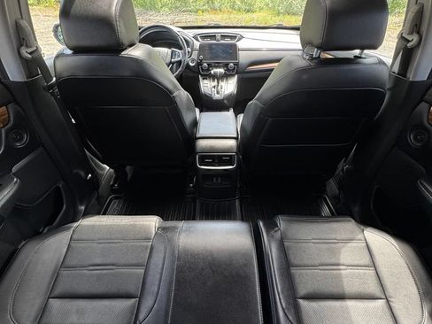 Used 2017 Honda CR-V Touring image 13
