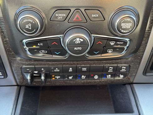 Used 2017 RAM 1500 Limited image 21