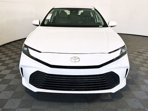Used 2025 Toyota Camry LE FWD image 8