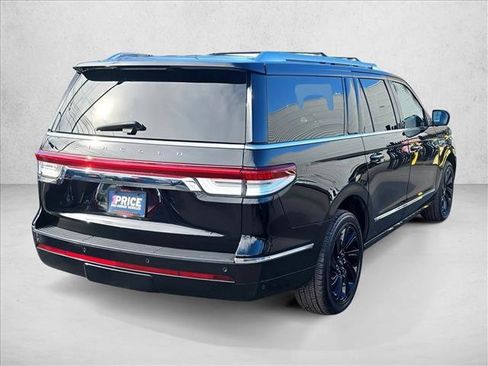Used 2023 Lincoln Navigator L Reserve image 5