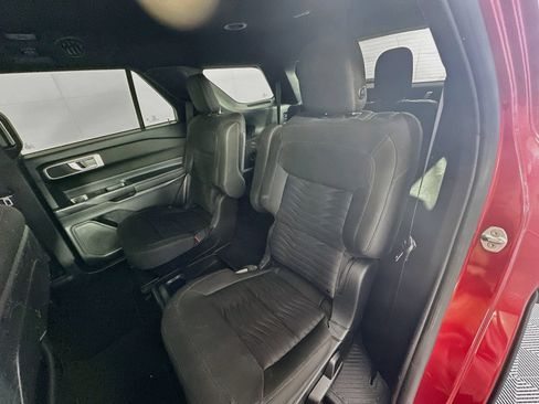 Used 2020 Ford Explorer XLT w/ Class III Trailer Tow Package AWD/4WD image 23