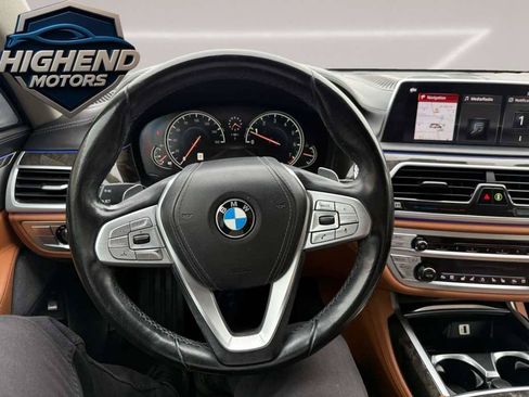 Used 2018 BMW 750i xDrive AWD/4WD image 24