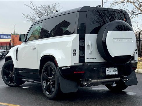 New 2025 Land Rover Defender 90 V8 image 12