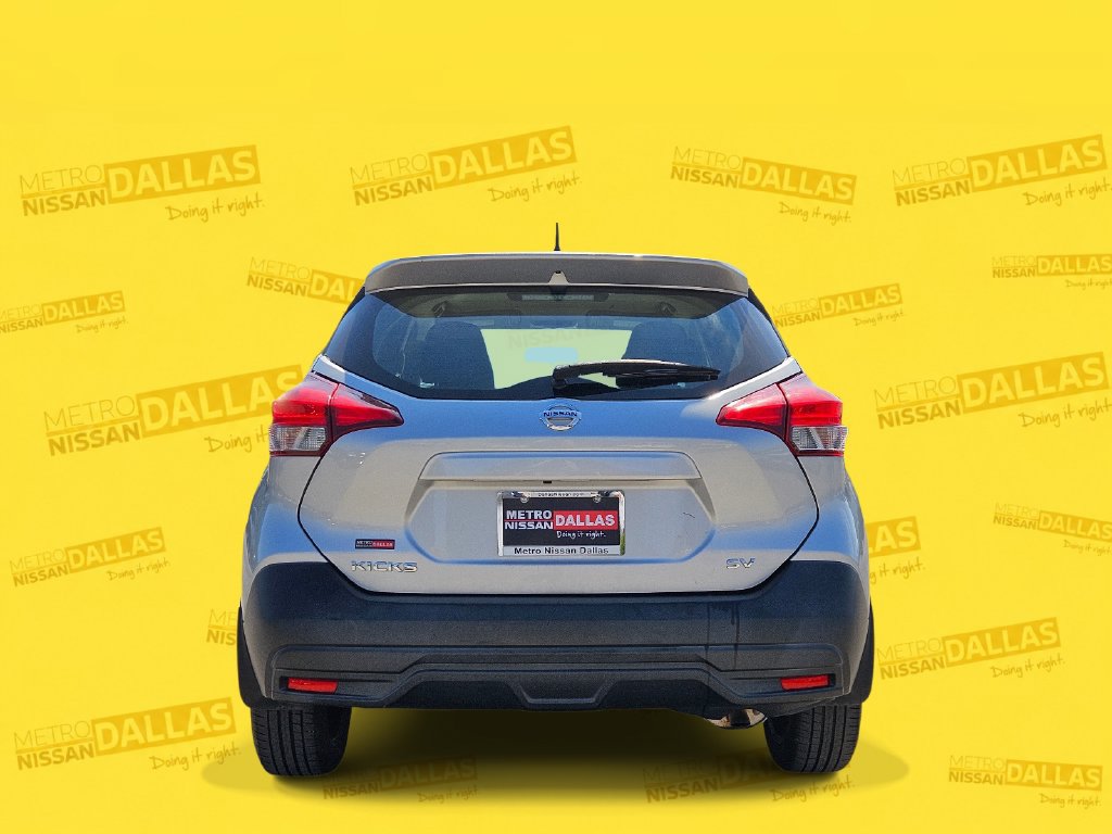 Certified 2019 Nissan Kicks SV FWD image 4