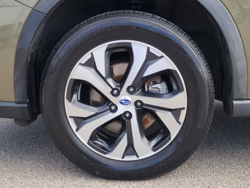 Used 2020 Subaru Outback Limited image 9