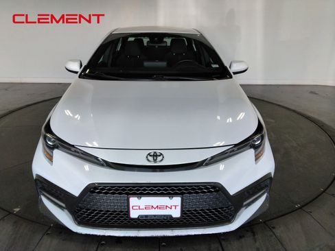 Used 2022 Toyota Corolla SE image 3