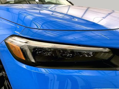 Used 2023 Honda Civic Sport image 27