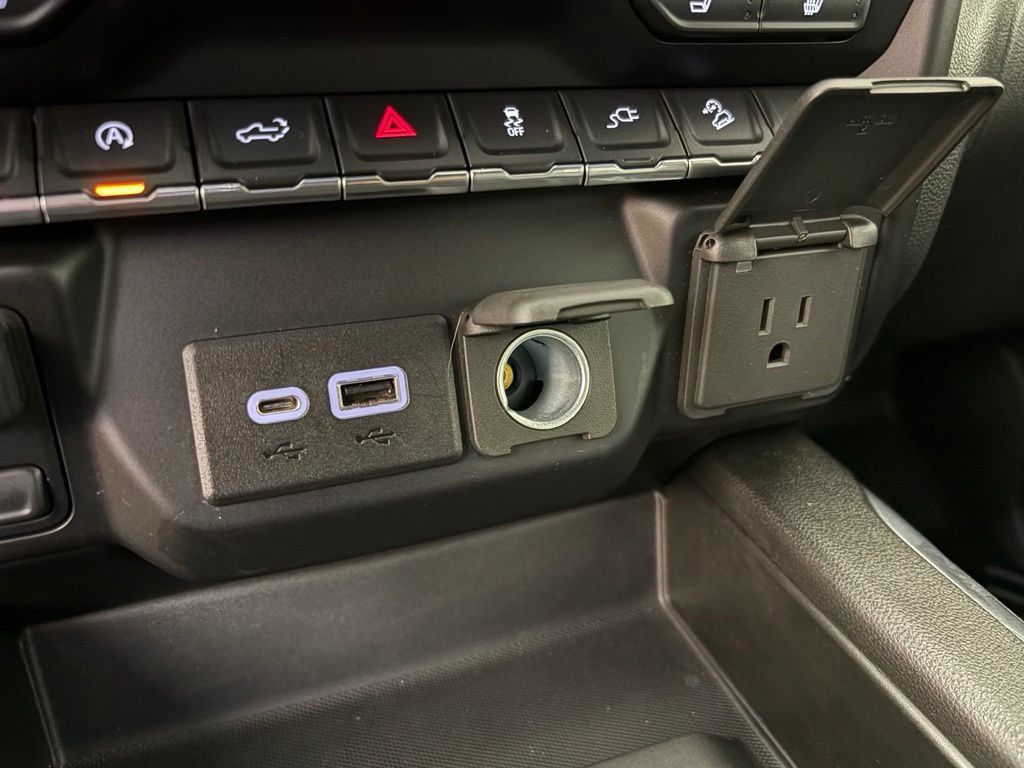 Certified 2021 Chevrolet Silverado 1500 LT Trail Boss w/ Convenience Package II AWD/4WD image 36