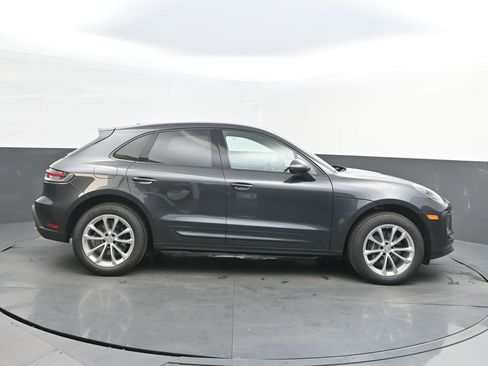 New 2025 Porsche Macan image 8