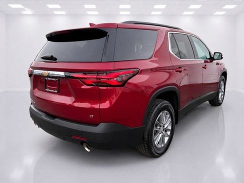 Used 2023 Chevrolet Traverse LT AWD/4WD image 9