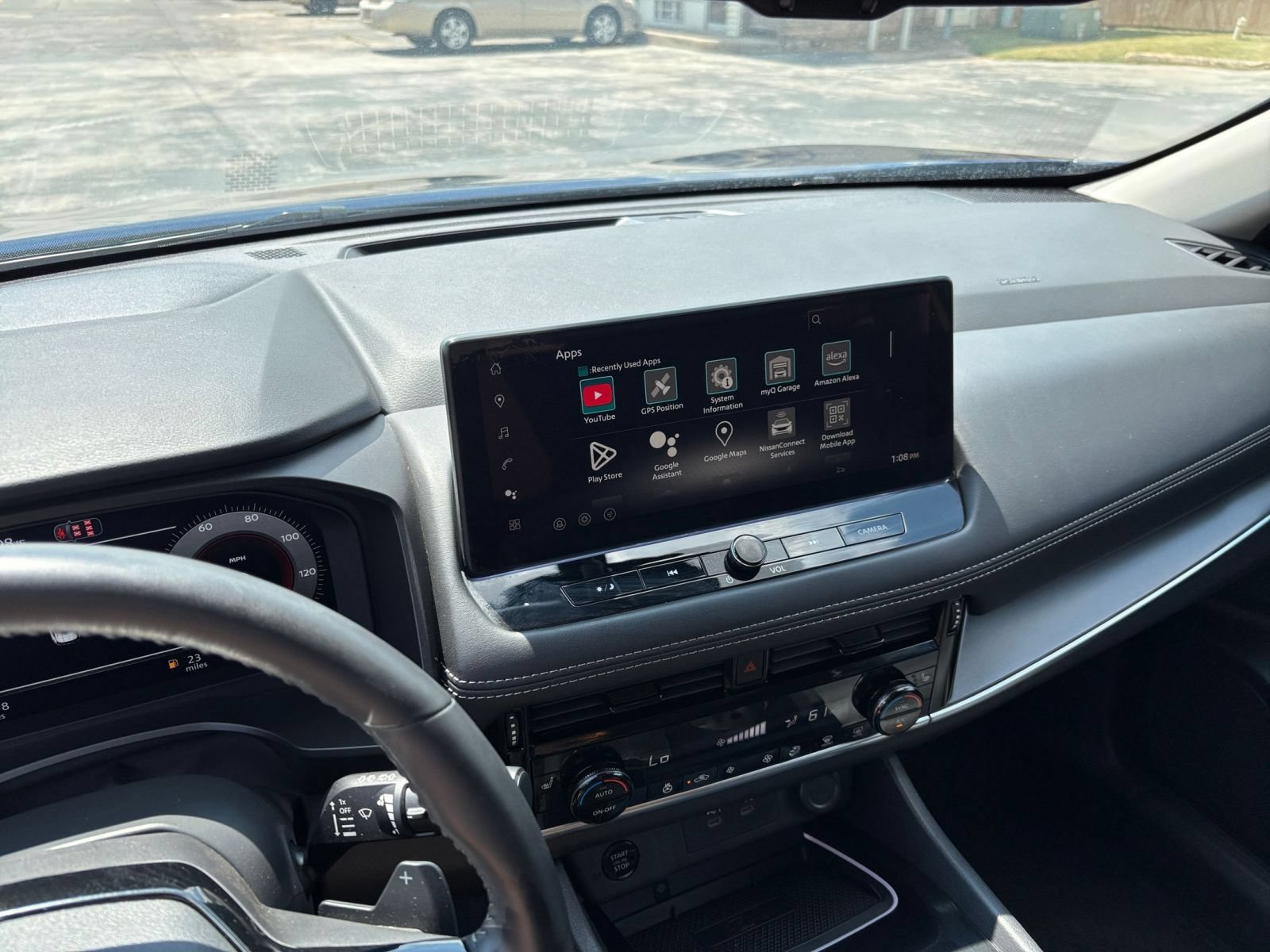 Used 2026 Nissan Rogue SL FWD image 16