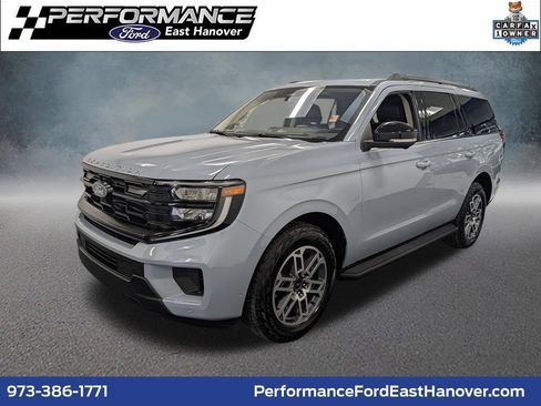 Used 2025 Ford Expedition Active AWD/4WD image 1