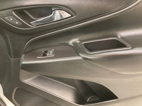 Used 2019 Chevrolet Equinox LT AWD/4WD image 34