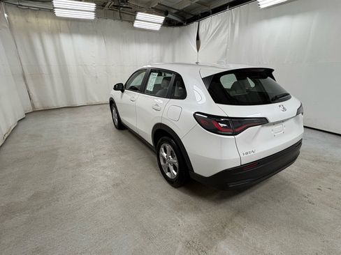 Used 2025 Honda HR-V LX image 7