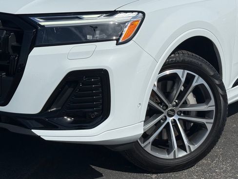 Used 2026 Audi Q7 2.0T Premium Plus AWD/4WD image 3