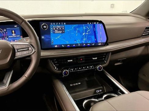 Used 2025 Chevrolet Tahoe Z71 w/ Comfort Package image 7