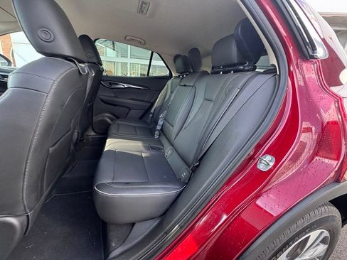 Used 2023 Buick Envision Essence FWD image 24