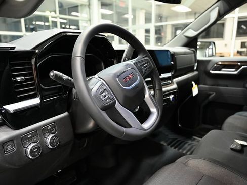 New 2026 GMC Sierra 1500 Elevation image 19