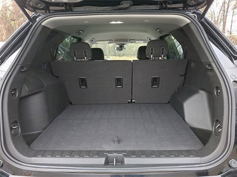 Used 2020 Chevrolet Equinox LS image 28