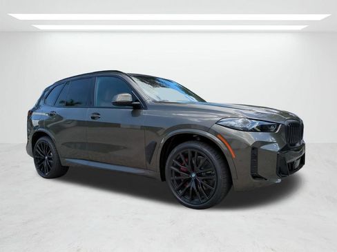 New 2026 BMW X5 xDrive40i w/ M Sport Package AWD/4WD image 2