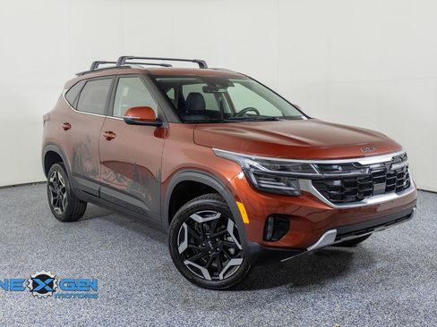 Used 2025 Kia Seltos SX w/ SX Sunroof Package AWD/4WD image 1