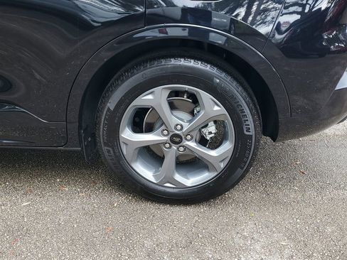 Used 2024 Ford Escape ST-Line w/ Tech Pack #1 image 9