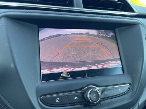 Used 2023 Chevrolet TrailBlazer RS image 9