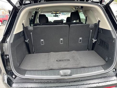 New 2026 Nissan Pathfinder SV image 24