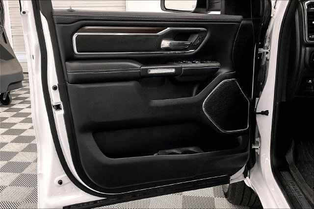 Used 2022 RAM 1500 Laramie AWD/4WD image 21