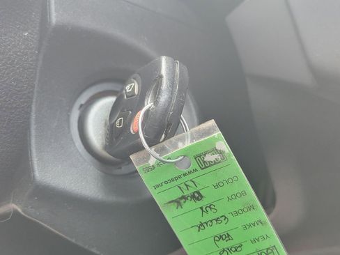 Used 2016 Ford Escape SE image 25