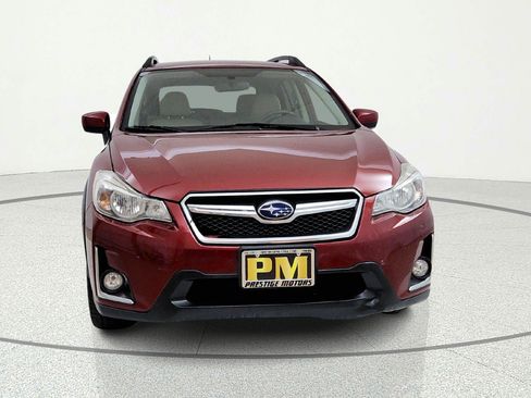 Used 2017 Subaru Crosstrek 2.0i Premium AWD/4WD image 2