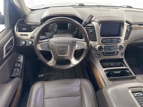Used 2018 GMC Yukon Denali w/ Denali Ultimate Package image 35