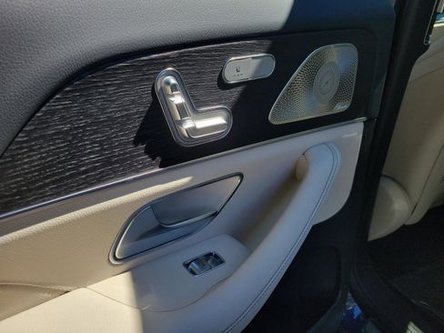 New 2026 Mercedes-Benz GLS 450 4MATIC image 5