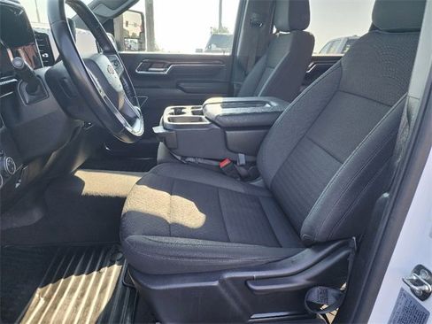 Used 2024 Chevrolet Silverado 2500 LT image 23