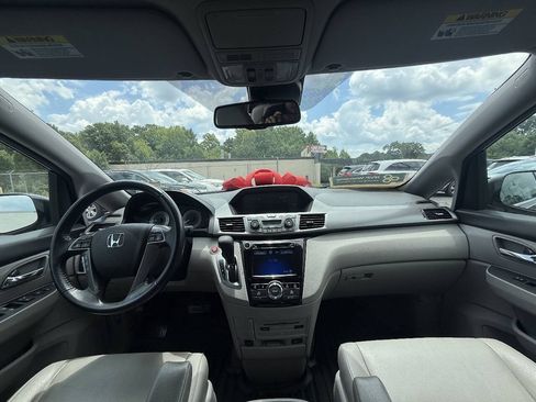 Used 2017 Honda Odyssey EX-L image 12