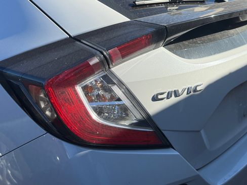 Used 2021 Honda Civic Sport image 10