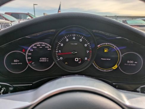 Used 2018 Porsche Panamera 4 image 22