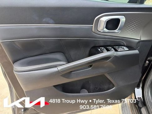 Certified 2021 Kia Sorento SX FWD image 15