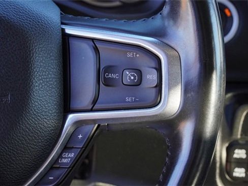 Used 2022 RAM 1500 Laramie image 24