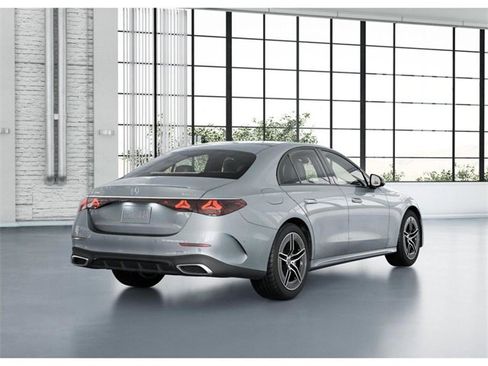 New 2026 Mercedes-Benz E 350 4MATIC Sedan image 22