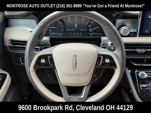 Used 2022 Lincoln Corsair AWD w/ Premium Package image 34