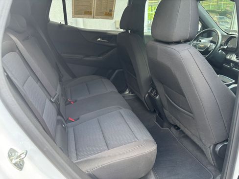 Used 2025 Chevrolet Equinox LT FWD image 39