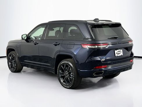 Used 2023 Jeep Grand Cherokee 30th Anniversary image 9
